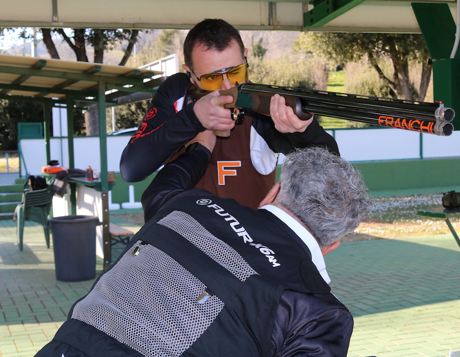 How to aim in clay pigeon shooting: practical advice